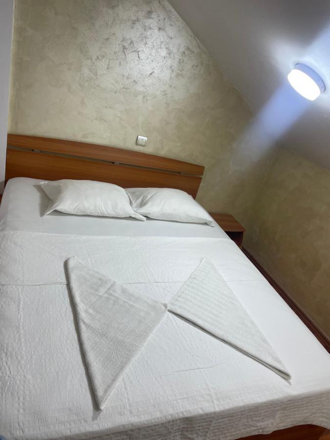 Km 80 Restaurant & Hotel Mavrodolu Экстерьер фото